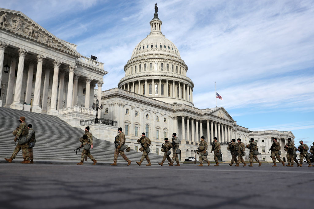 Poliția din Washington intră din nou în alertă. Extremiștii QAnon ar plănui un nou atac la Capitoliu