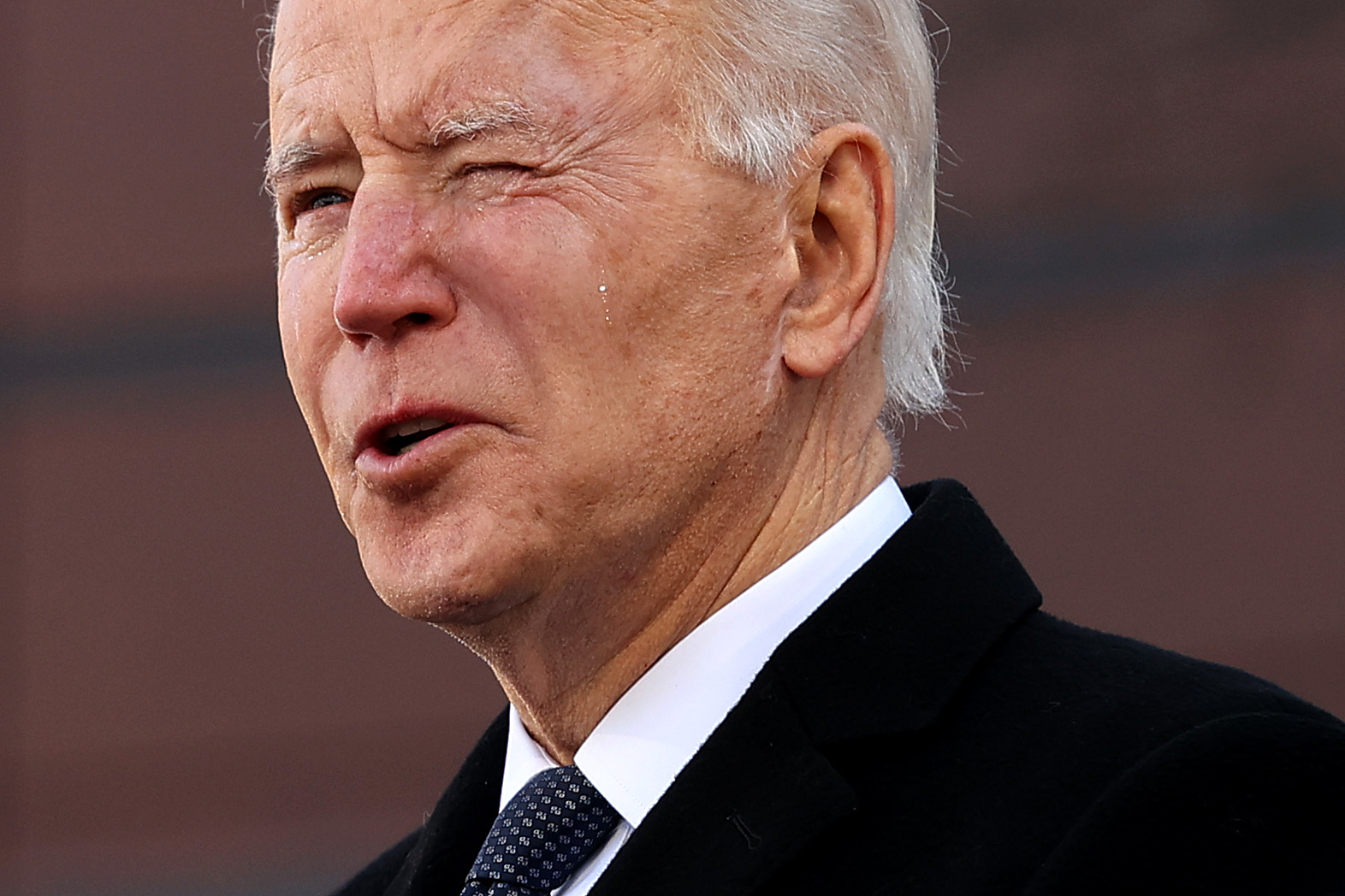 Joe Biden nu și-a putut stăpâni lacrimile în timpul discursului susținut înainte de a pleca la Washington