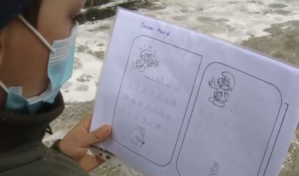 Copii care nu au făcut niciodată cursuri online. Ministerul Educației încă nu știe care este situația