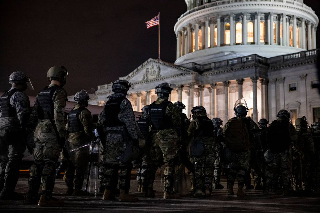 Alertă la Washington. Insurecţioniştii ar avea de gând să înconjoare Capitoliul şi să-i execute pe congresmenii democraţi