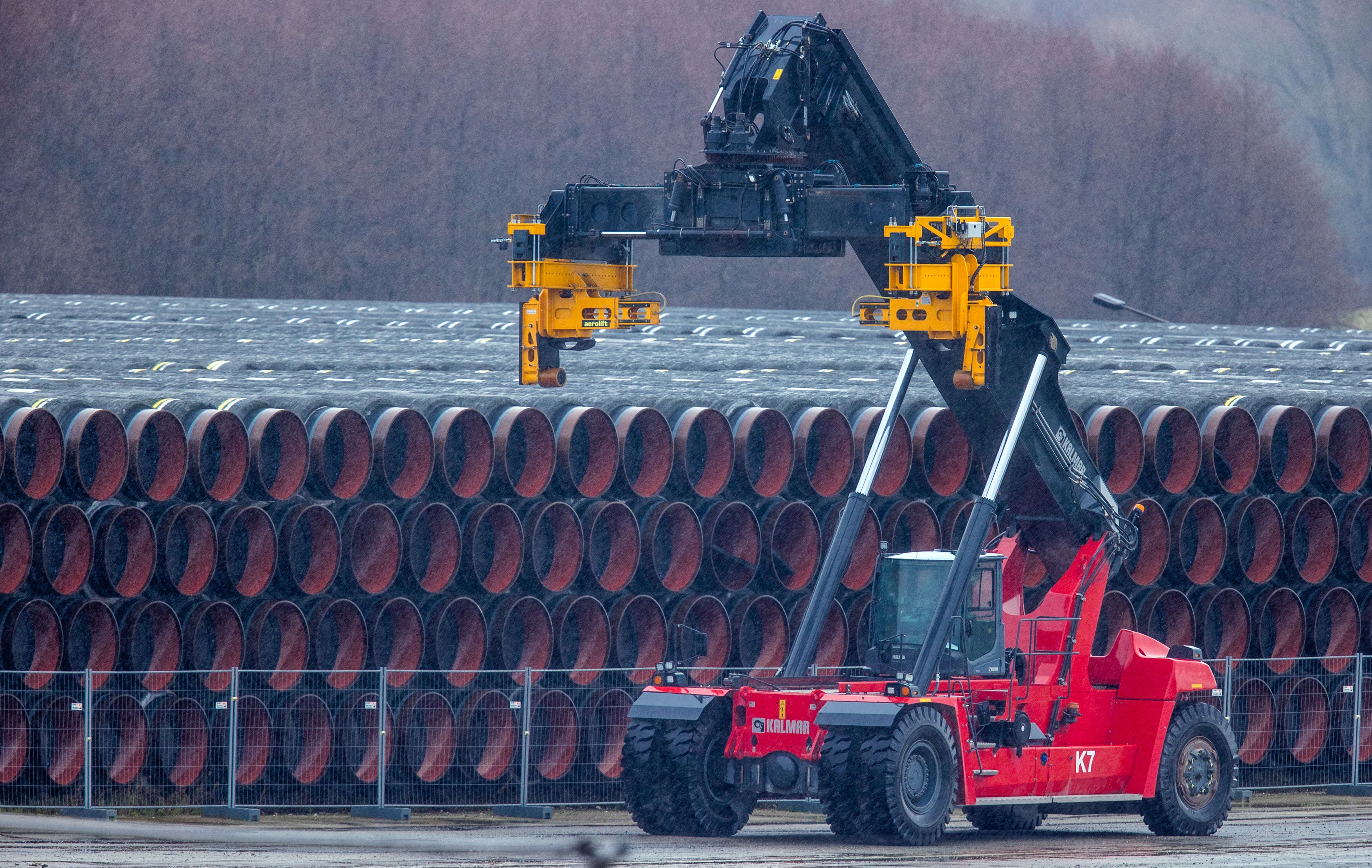 SUA amenință cu sancțiuni companiile europene care ajută Rusia să construiască gazoductul Nord Stream 2