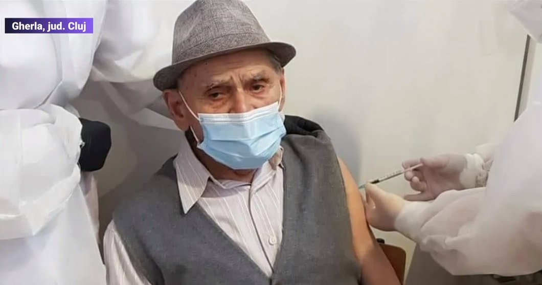 Românul fenomen din Ardeal. La 105 ani citește fără ochelari, e perfect sănătos și s-a vaccinat anti-COVID
