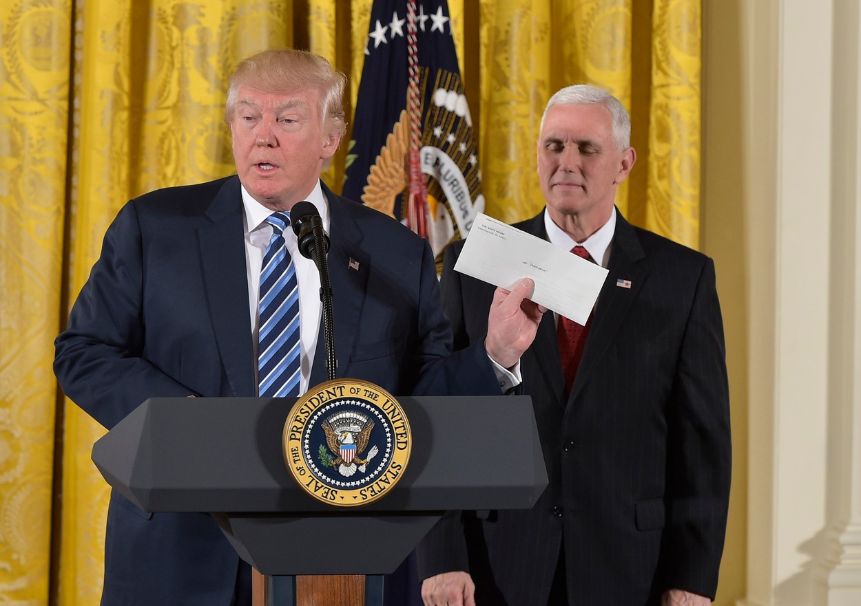 Ce spun președinții americani în scrisorile lăsate succesorilor lor?