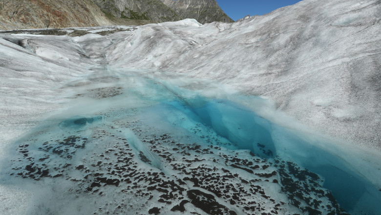 Un ghețar masiv în Elveția, în curs de topire din cauza schimbărilor climatice