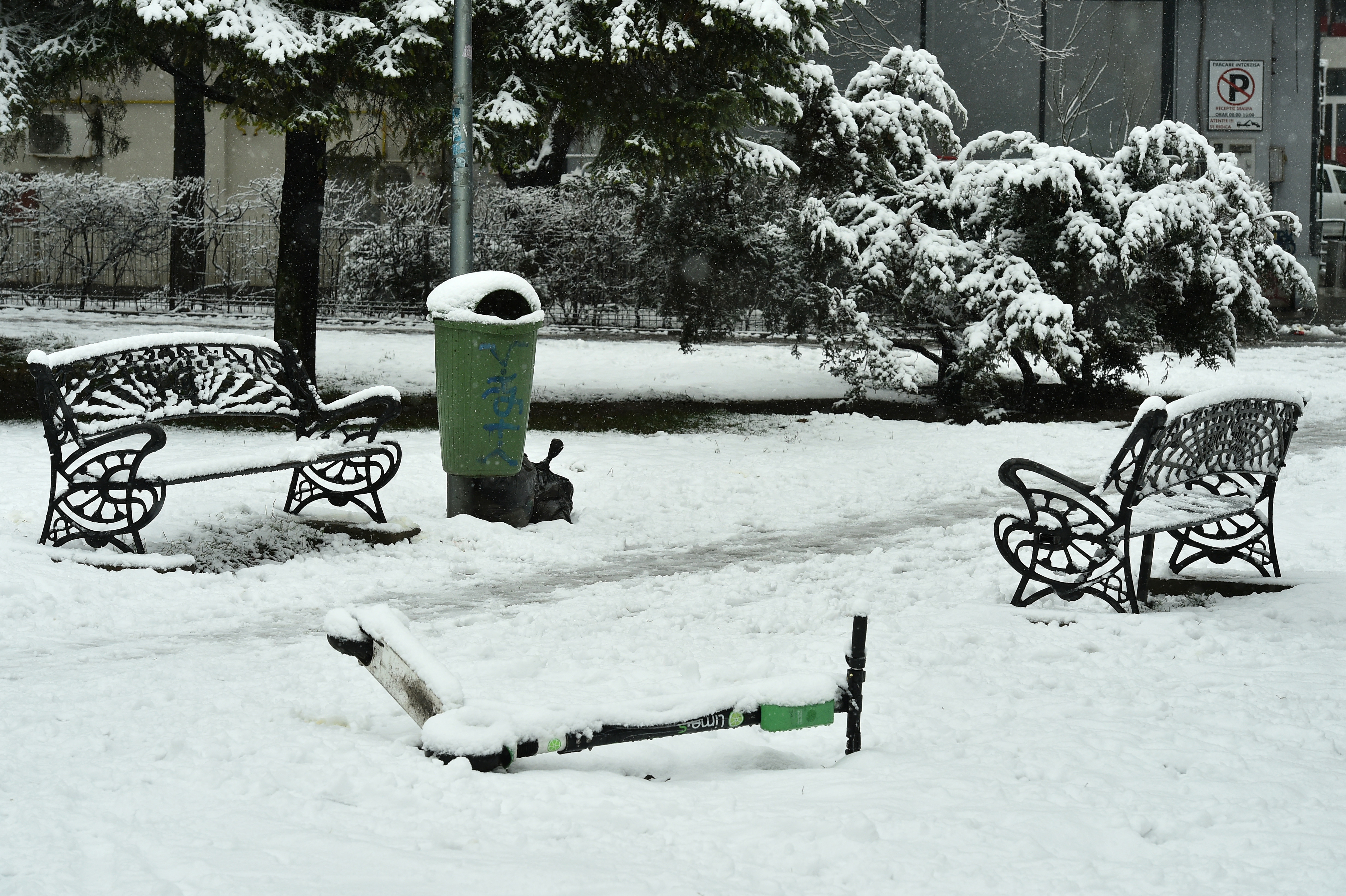 ANM: În București va continua să ningă. Stratul de zăpadă va ajunge la 12 centimetri