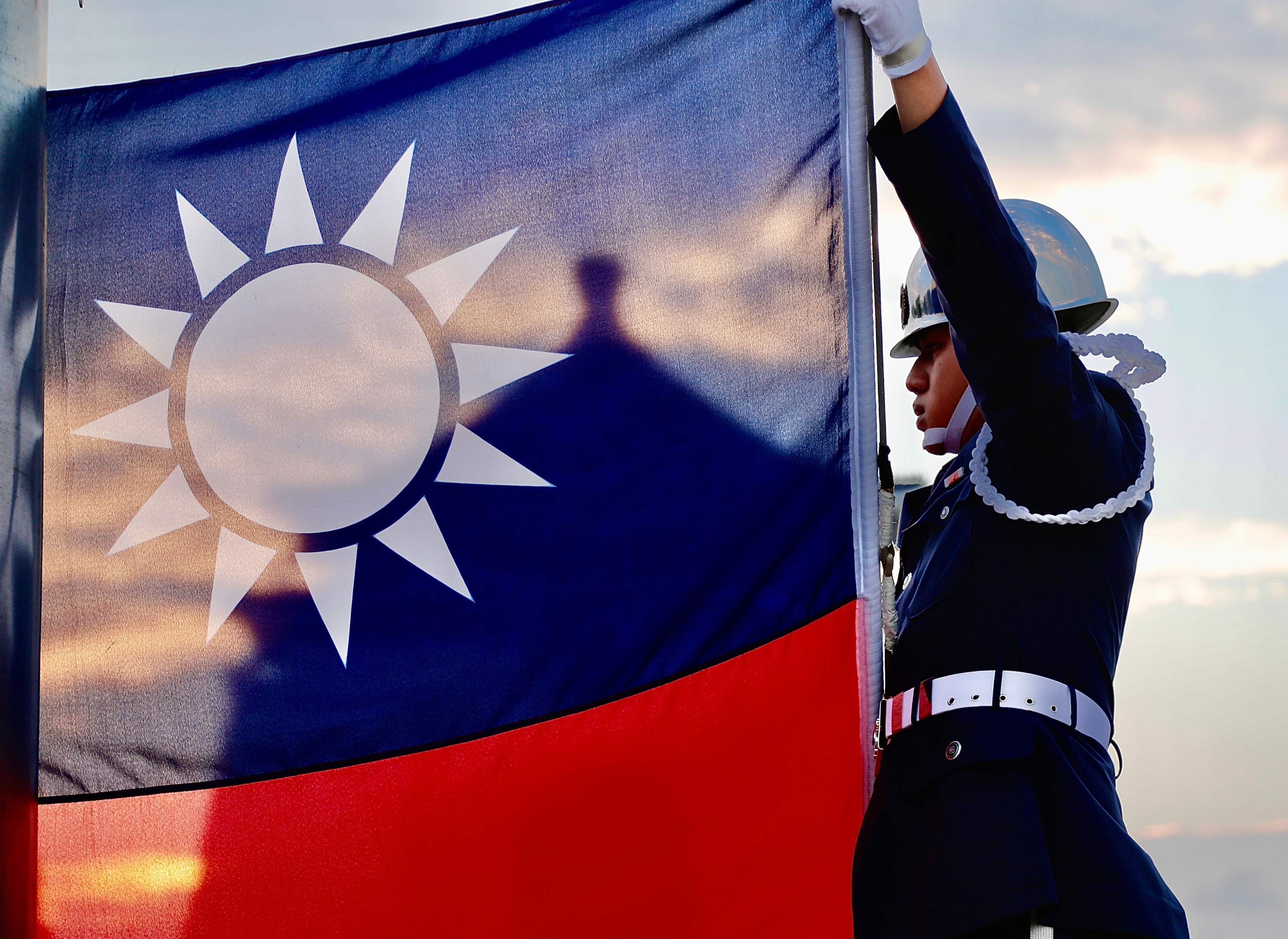 Taiwan lansează un ghid pentru populație în caz de război, de teama unei invazii din partea Chinei