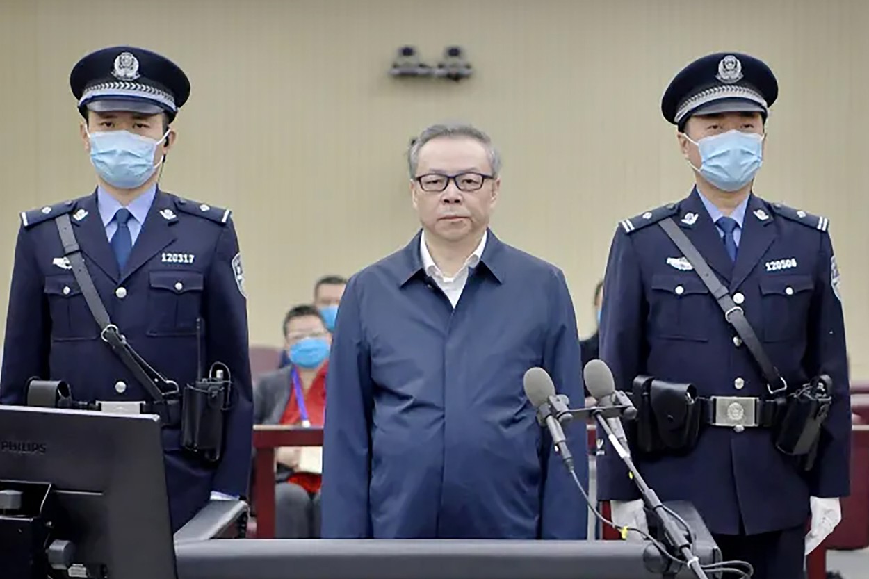 China a executat un om de afaceri important la câteva zile după ce l-a condamnat la moarte pentru luare de mită