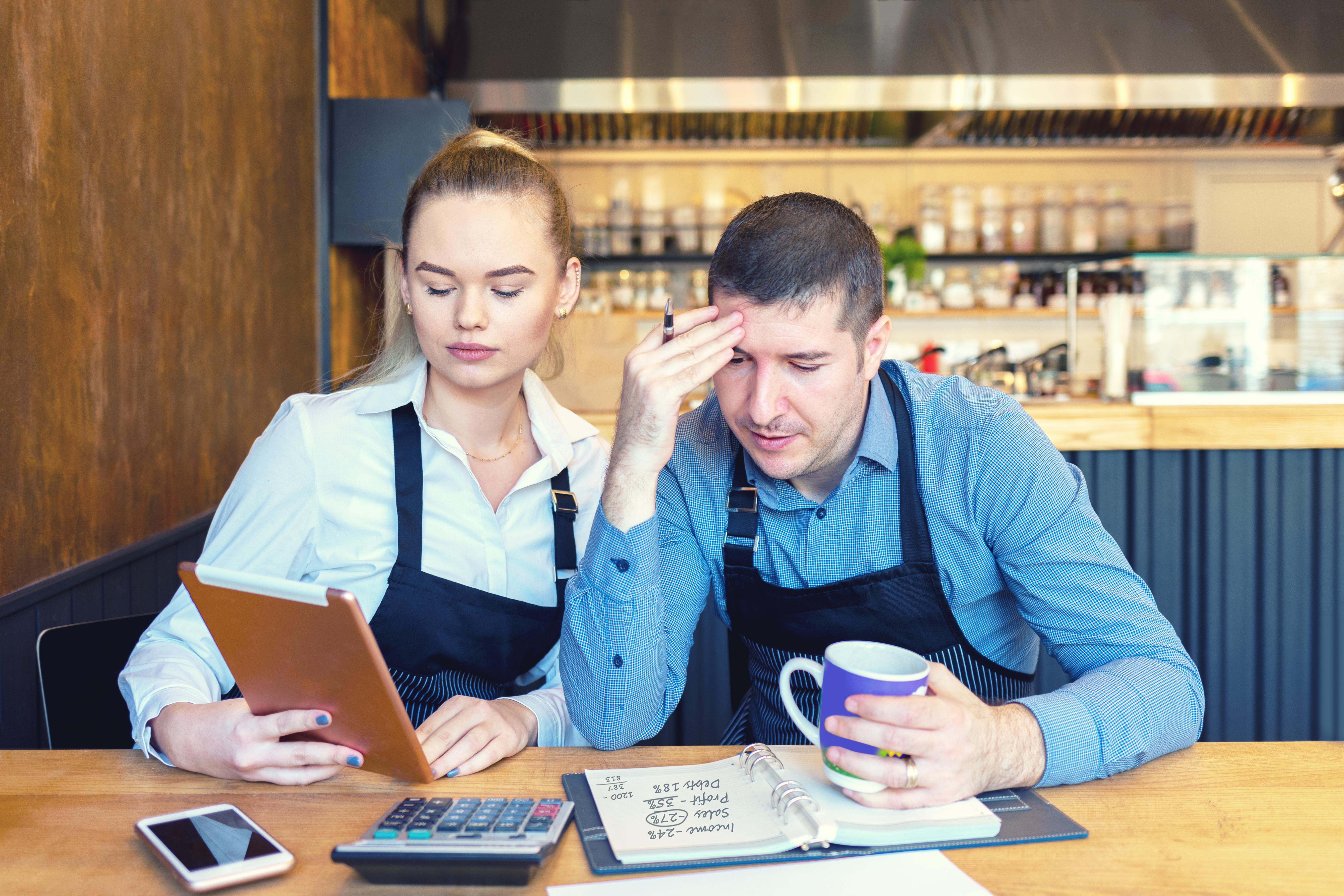 Paradoxul economic din anul pandemiei: În 2020, au fost mai puține insolvențe, suspendări, dizolvări și radieri de firme decât în 2019