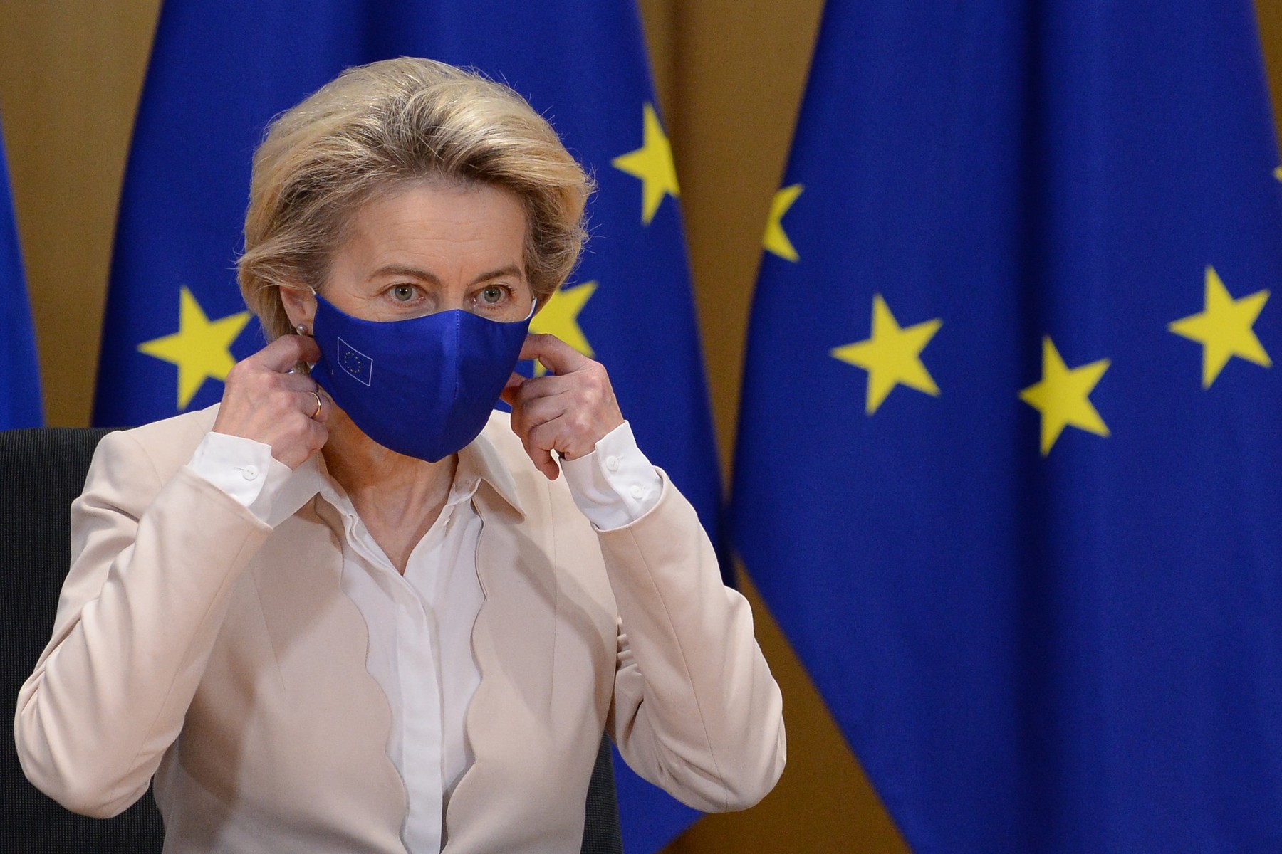 Mesaj dur al șefei Comisiei Europene: Am autorizat vaccinul, acum mă aștept ca AstraZeneca să livreze cele 400 de milioane de doze