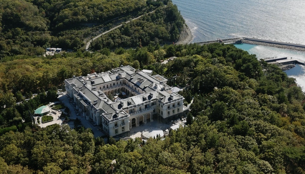 Vladimir Putin susține că palatul de 1 miliard de euro din ancheta lui Navalnîi nu îi aparține