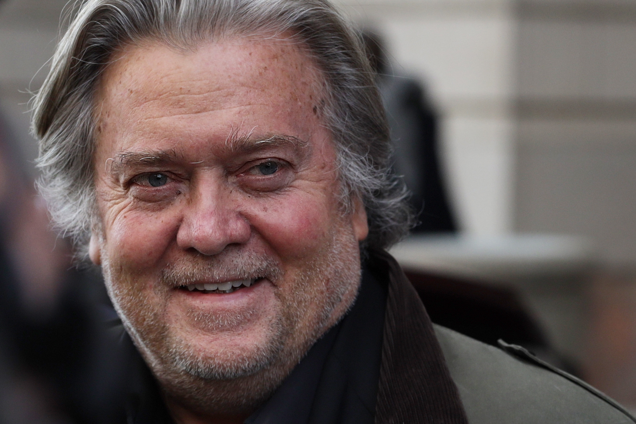 Donald Trump a grațiat 143 de persoane, între care fostul său consilier Steve Bannon, în ultimele ore de mandat (presă)