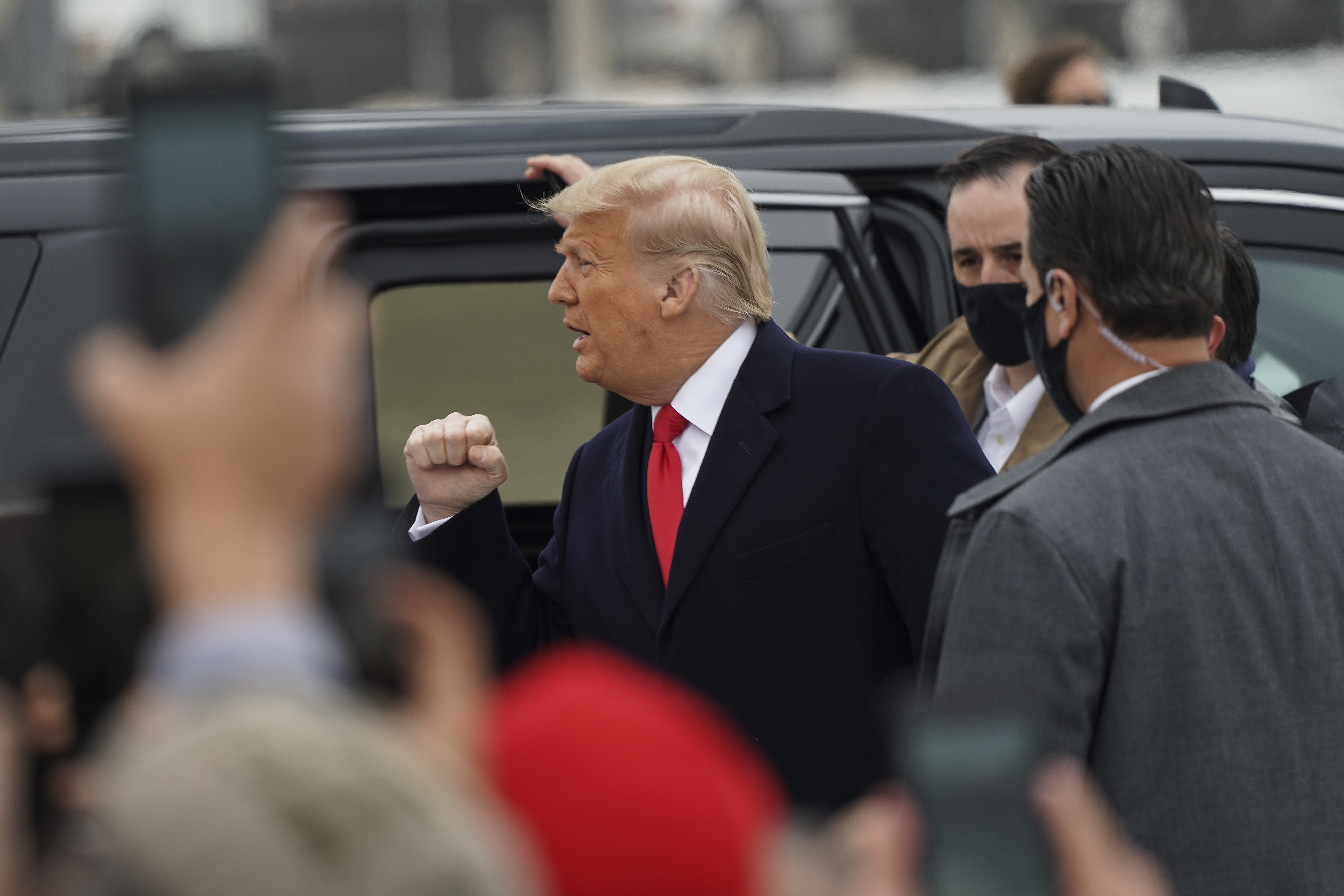 Certat cu republicanii, Donald Trump ar vrea să-și facă acum propriul partid
