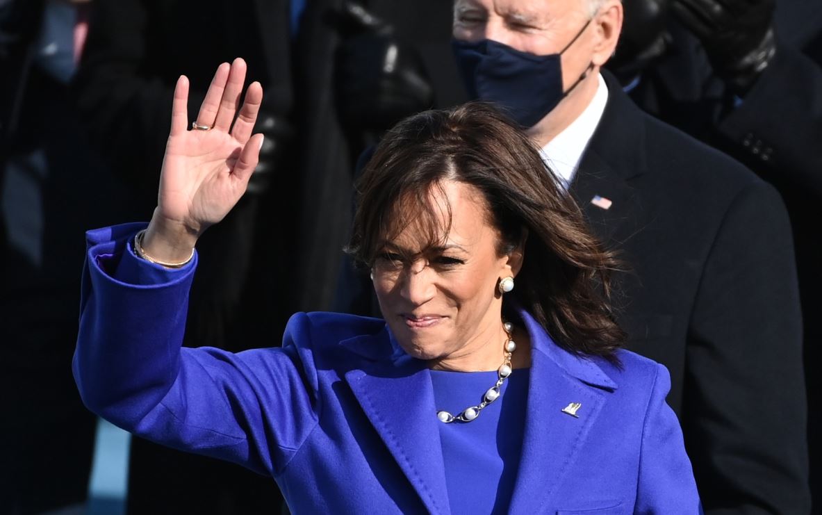 Semnificaţia şiragului de perle purtat de Kamala Harris la ceremonia de învestitură