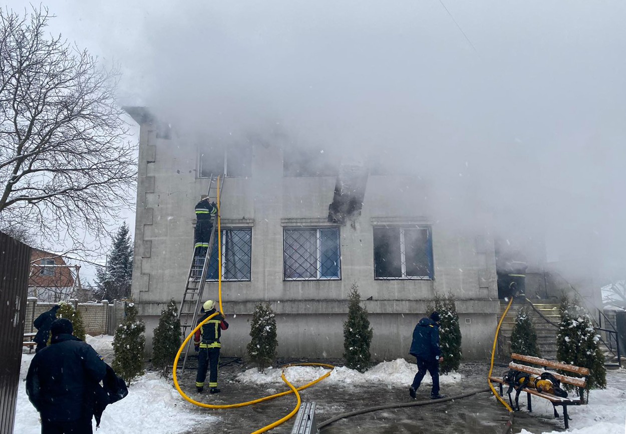 Incendiu uriaș, cu cel puțin 15 morți, la un cămin de bătrâni din Ucraina. A fost anunțată o cauză preliminară