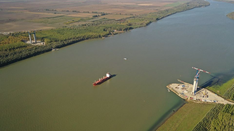 Ministrul Transporturilor: Podul suspendat peste Dunăre de la Brăila va rămâne muzeu timp de un an, din cauza drumurilor de acces