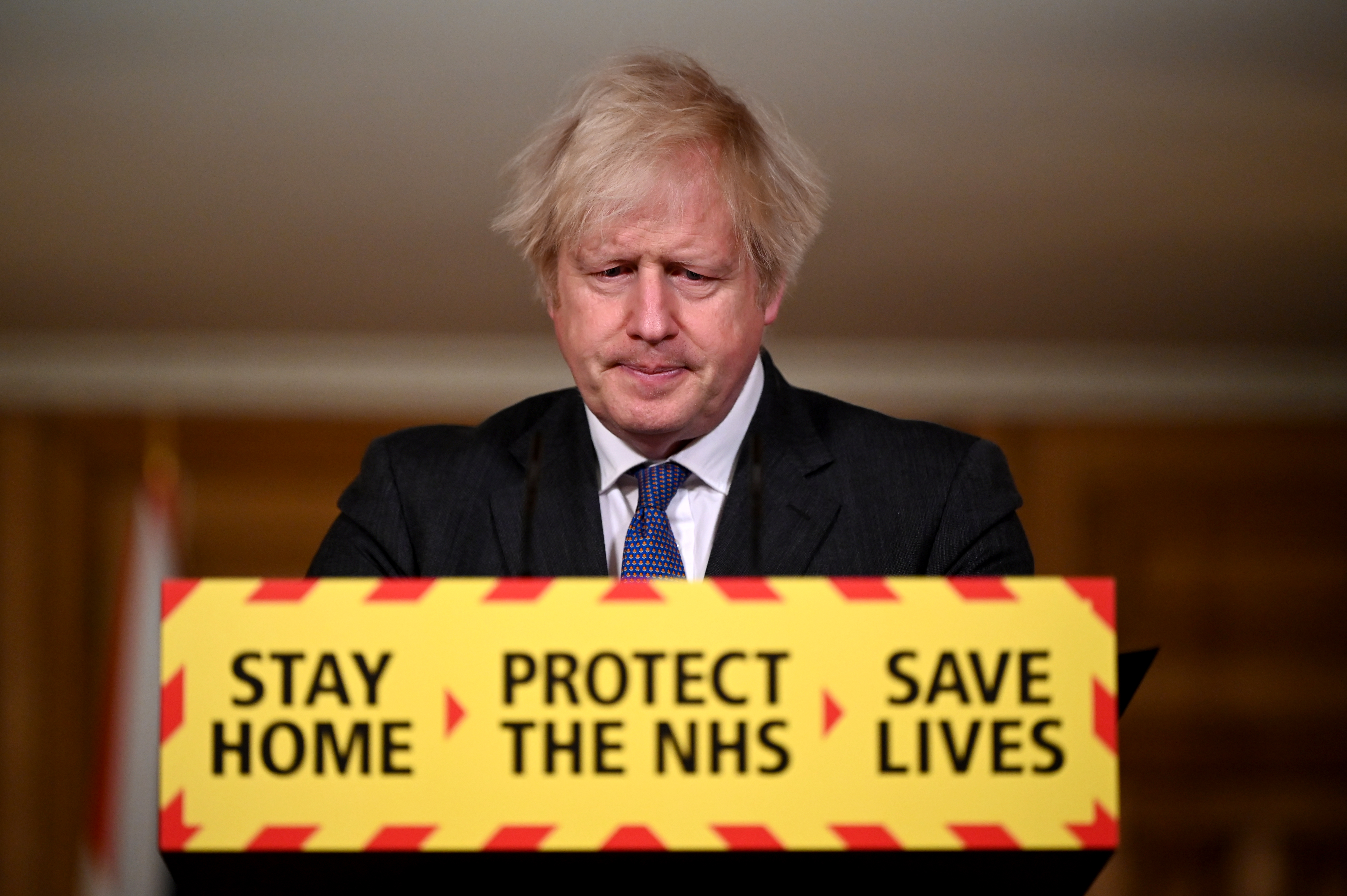 Boris Johnson: Tulpina britanică a coronavirusului este cu 30% mai mortală decât cea inițială