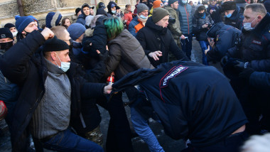 demonstraţii anti-Putin şi pro-Navalnîi în Rusia. Bătaie între demonstranţi şi poliţie