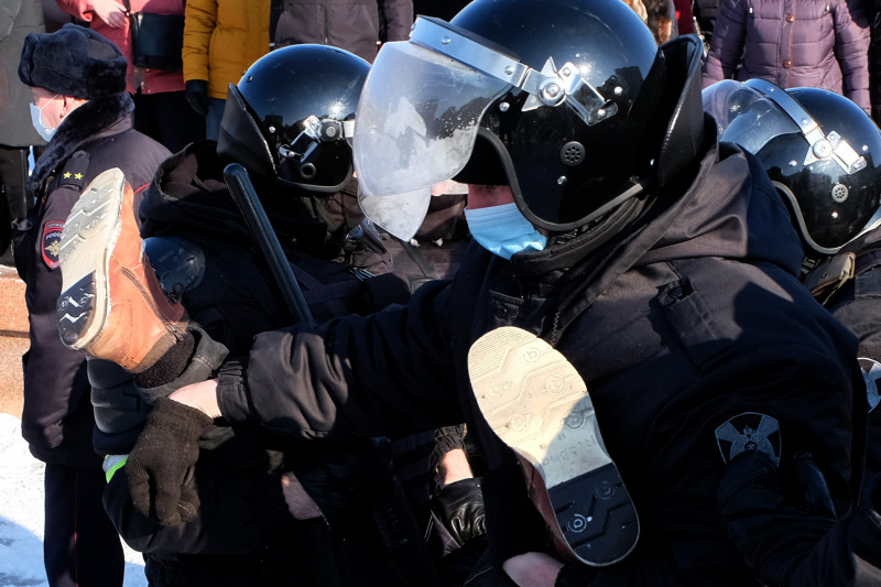 Lupte între demonstranţii pro-Navalnîi şi poliţia din Rusia la demonstraţii de protest