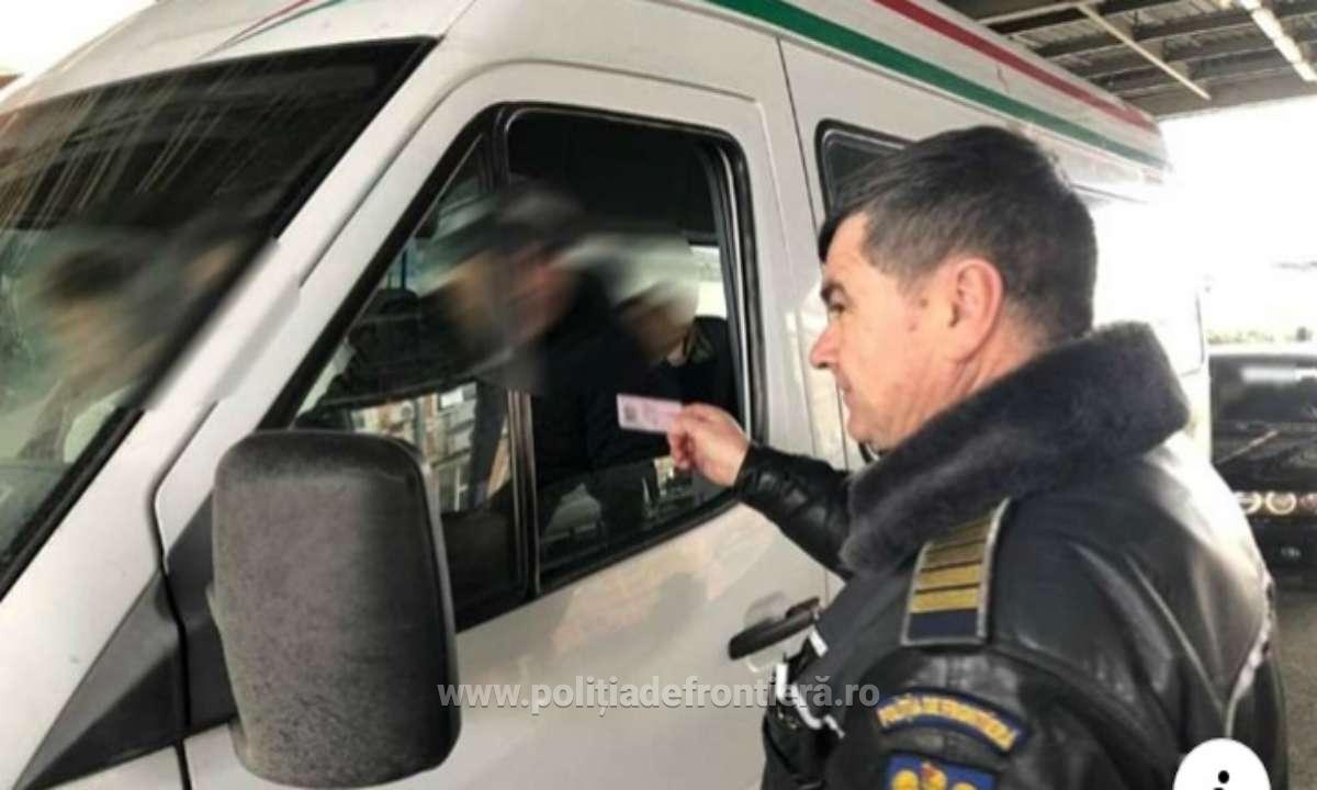 Produse farmaceutice, aflate pe lista substanţelor dopante cu grad mare de risc, descoperite în vama Giurgiu