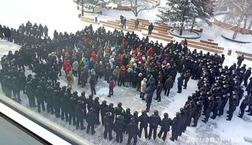 Proteste violente în Rusia: Poliția a făcut peste 4.400 de arestări. Un bărbat și-a dat foc în centrul Moscovei