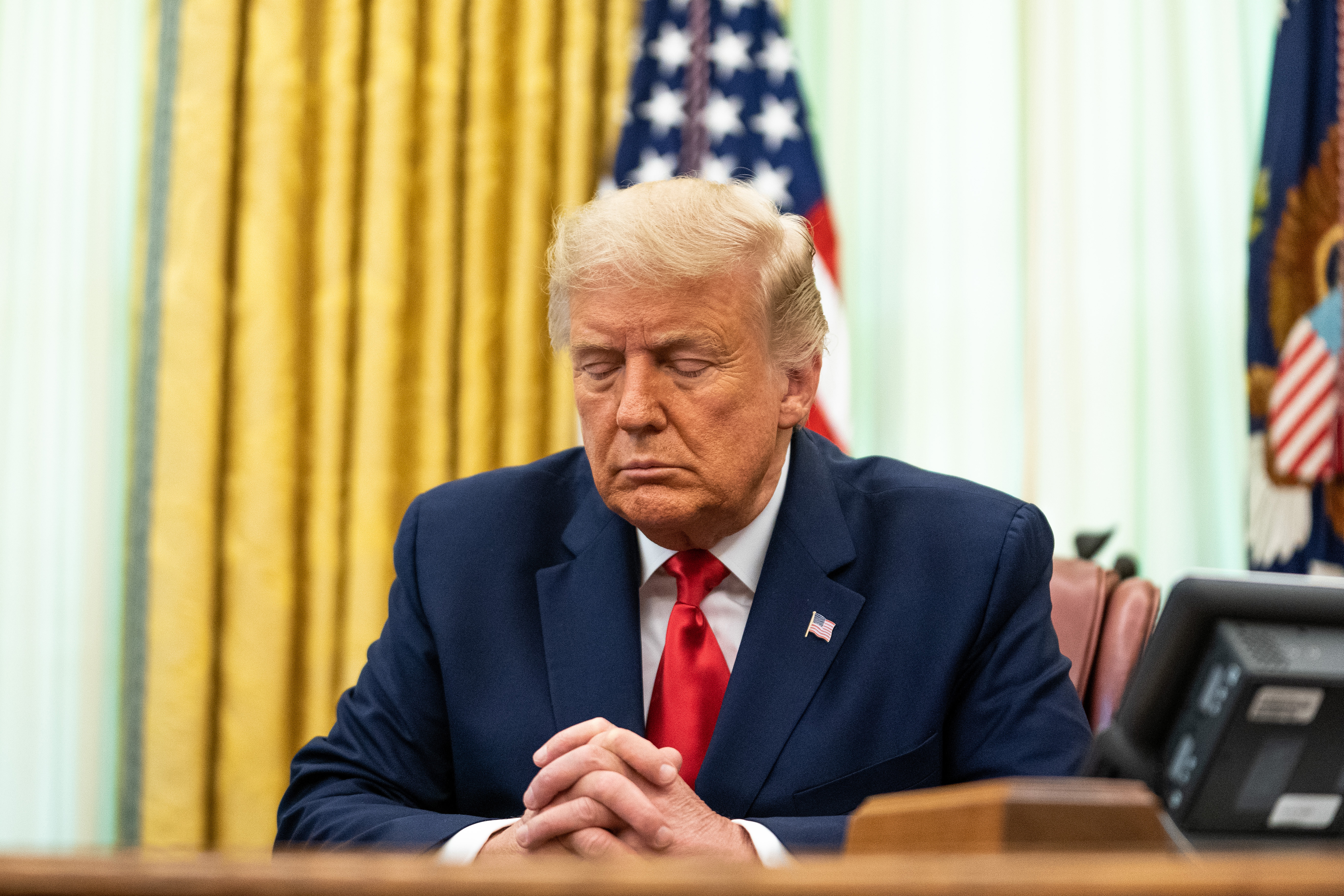 Mai mulţi avocaţi au părăsit echipa lui Donald Trump înaintea procesului de impeachment