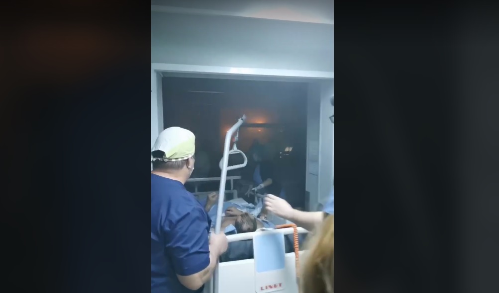 VIDEO. Nou incident într-un spital din România. Pacienți evacuați din ATI la „Sf. Pantelimon” din cauza fumului