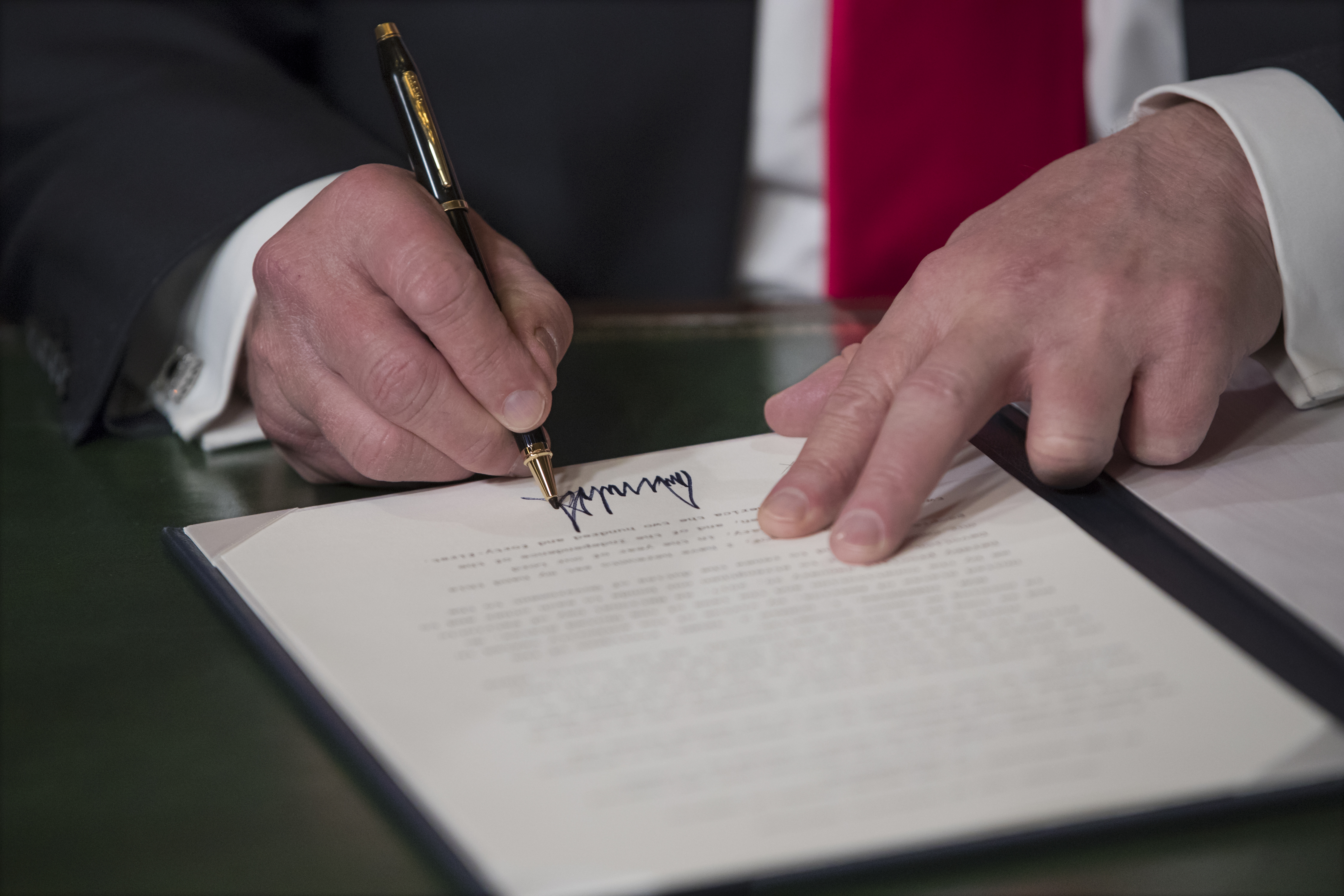 „Who cares!”, sau cum arată o scrisoare de demisie a lui Donald Trump: „N-aţi făcut nimic pentru mine”