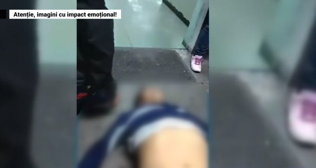 Lăsat să moară în fața spitalului, de teamă că are COVID