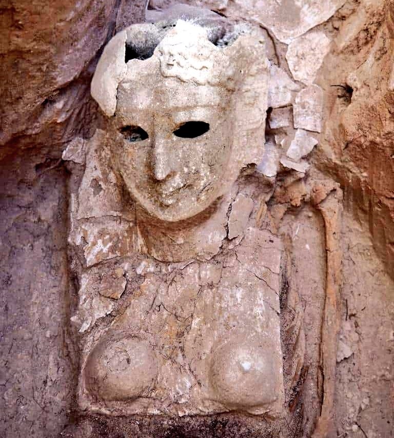 Mumii antice cu „limbă de aur” au fost descoperite de arheologi în Egipt. Ce semnificație aveau amuletele pentru egiptenii antici