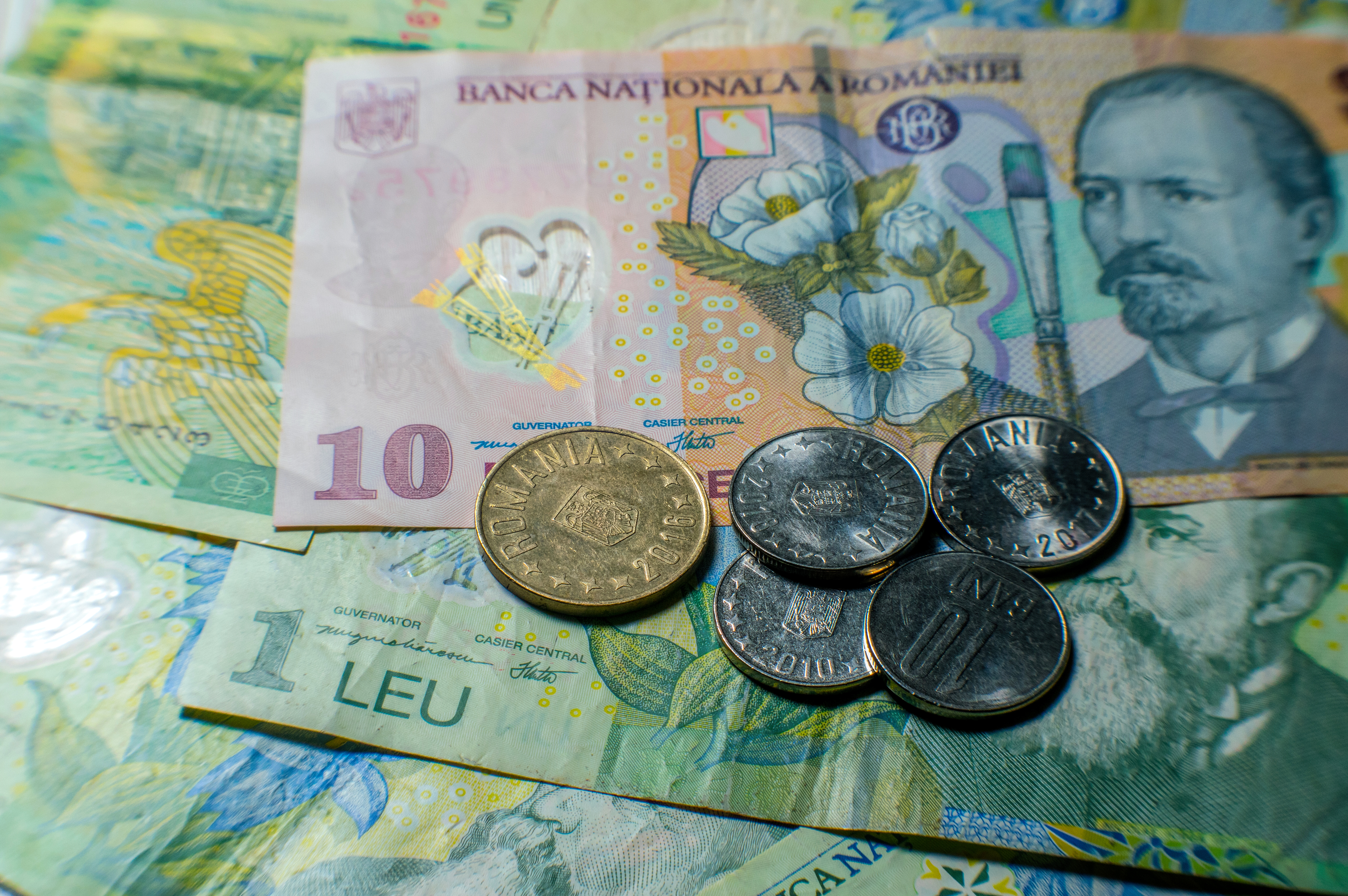 Costul orar al forţei de munca a crescut cu aproape 11% in trimestrul trei