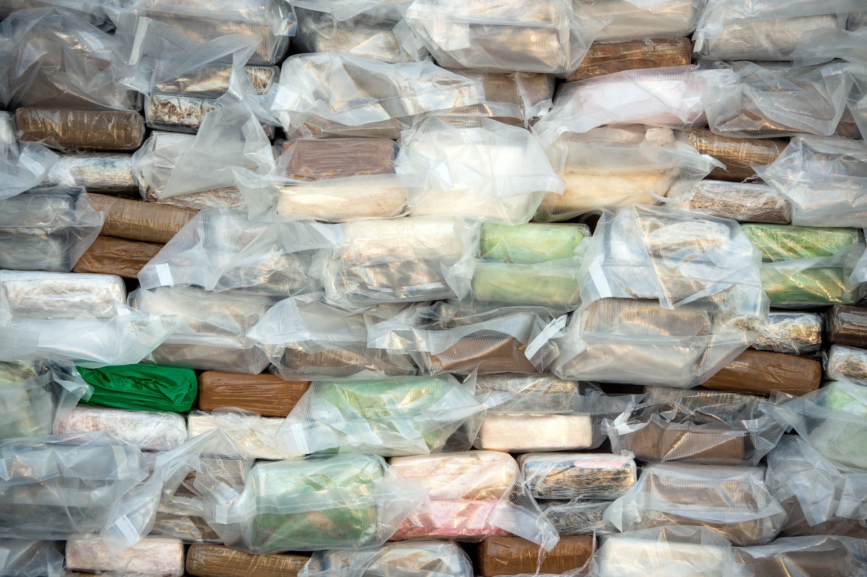 Droguri de peste 90 de milioane de dolari, confiscate după un raid în Mexic