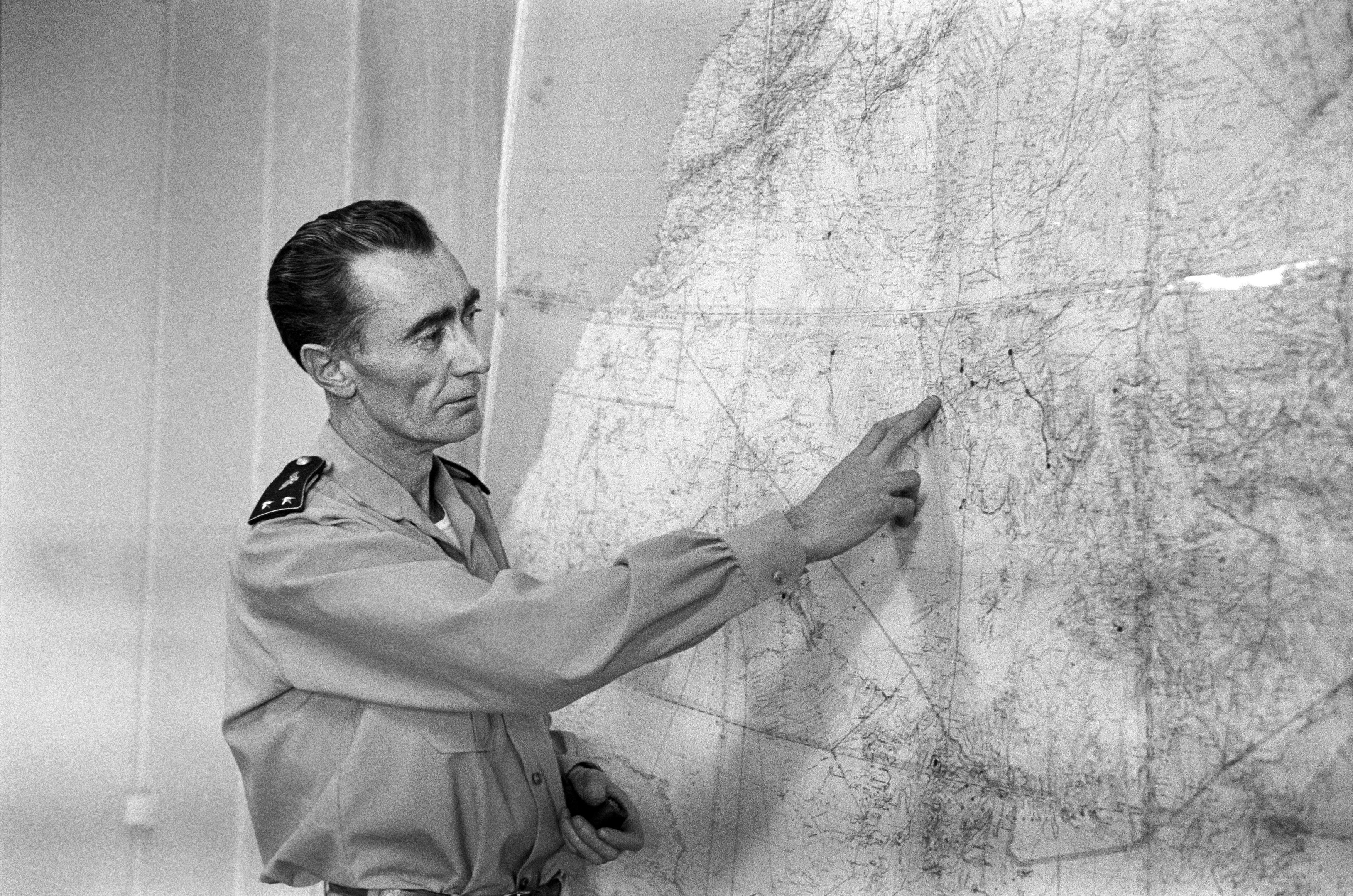 Algeria cere Franței să dezvăluie unde se află deșeuri nucleare pe teritoriul său și să "curețe" siturile testelor din anii '60