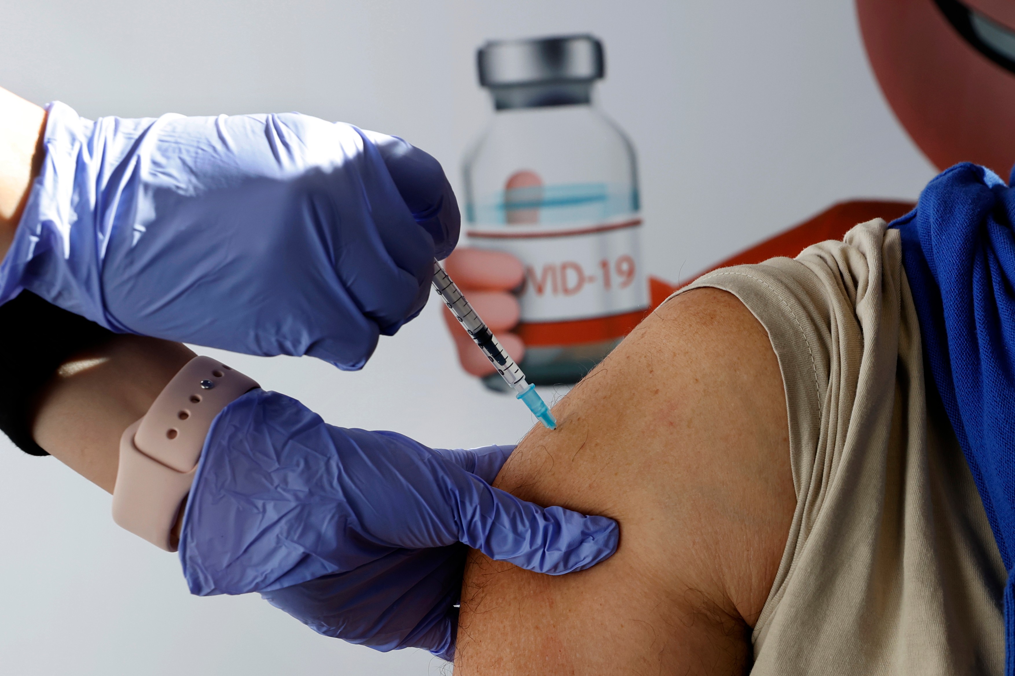 Studiu încurajator în Israel, care și-a vaccinat jumătate din populație. Doar 0,07% din cei imunizați au făcut COVID
