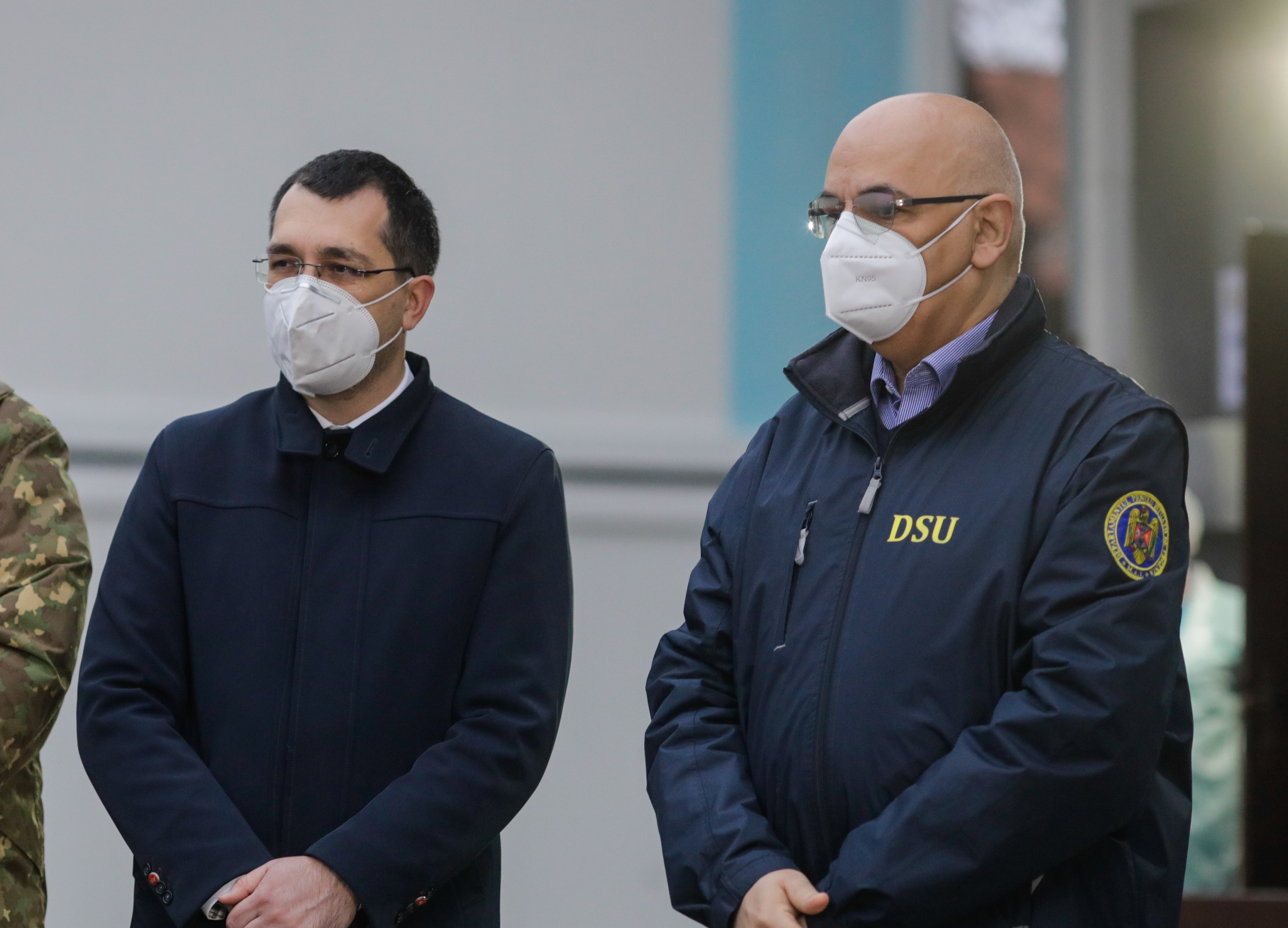 Întâlnire de urgență între Vlad Voiculescu și Raed Arafat despre situația din spitale
