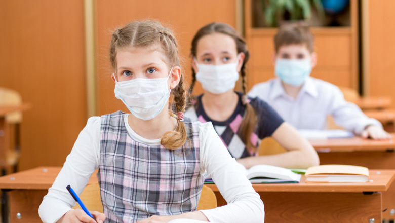 Ce se întâmplă cu şcolile din restul Europei. În Olanda, elevii vor fi testați de profesori