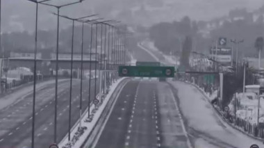 autostrada inchisa in grecia din cauza zapezii