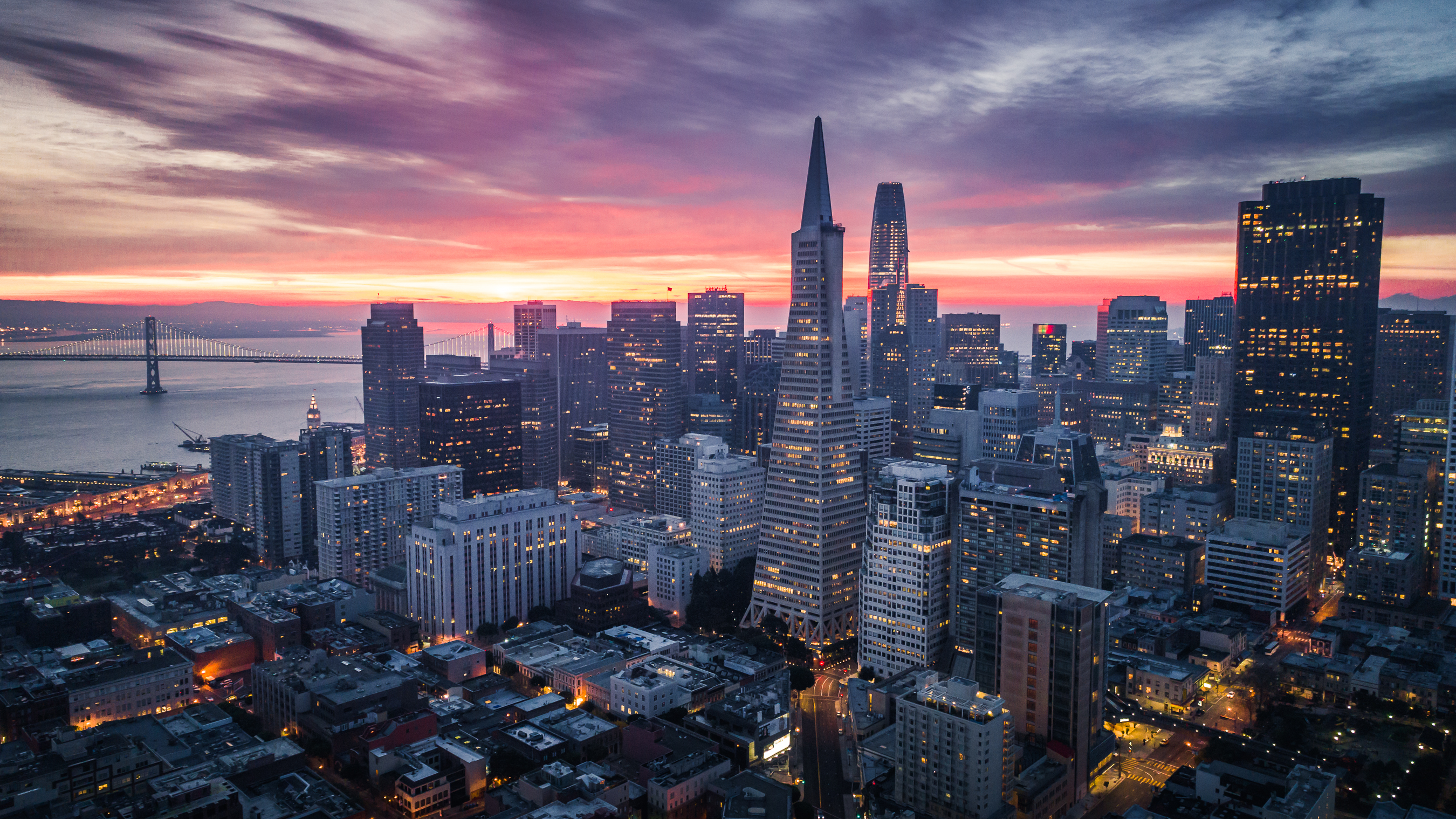 Oraşele lumii se scufundă. Îngrijorări după un studiu privind San Francisco, metropola care cântăreşte cât 250 de milioane de elefanţi