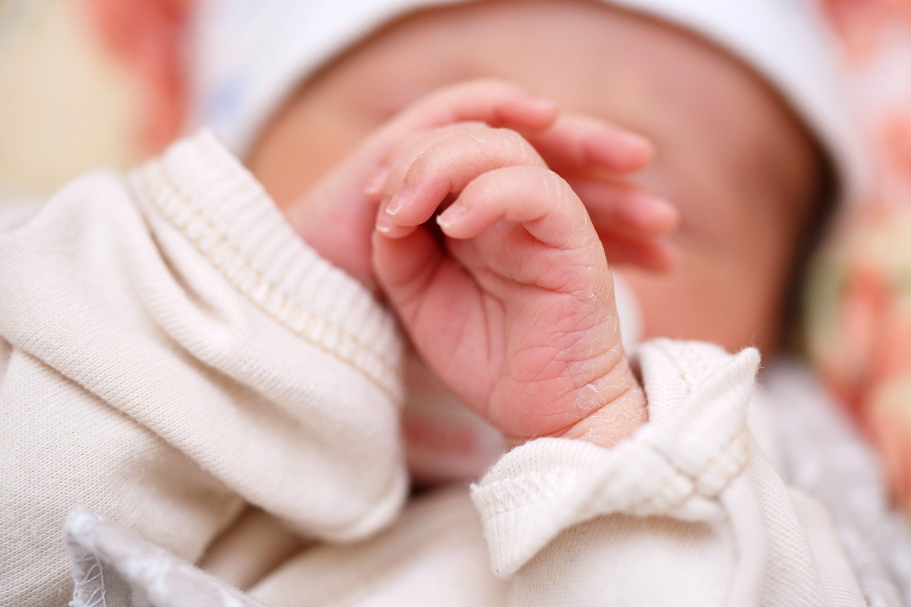 Premieră medicală în Franța: O femeie cu uter transplantat a dat naștere unui fetițe sănătoase