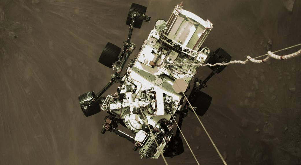 Noi imagini spectaculoase de la NASA cu asolizarea roverului Perseverance pe planeta Marte GALERIE FOTO