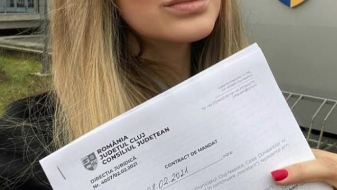O tânără din PNL, dată afară din CA al unui spital din Cluj, după ce s-a lăudat pe internet cu sinecura primită de la partid