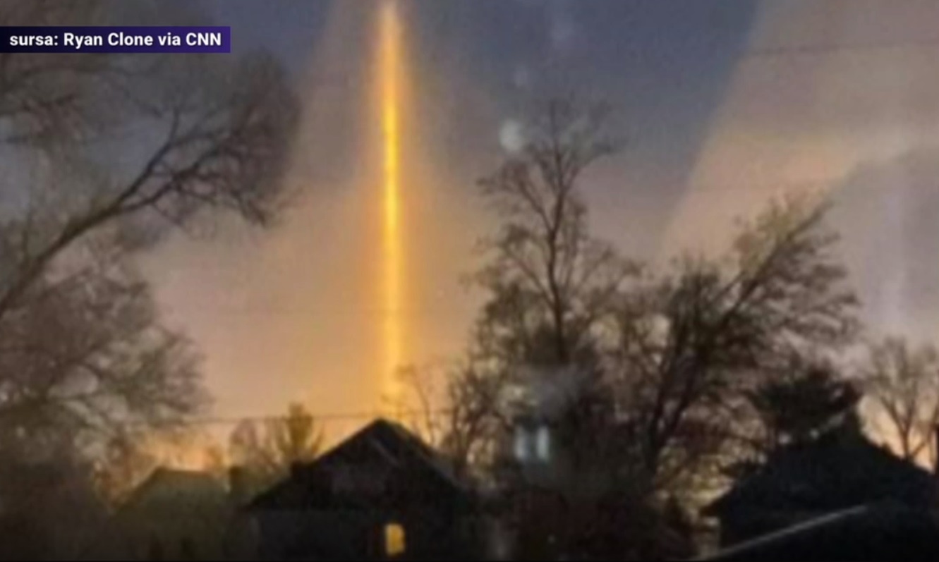 VIDEO. Fenomen spectaculos în SUA: Coloane de lumină pe cer. Care este explicația