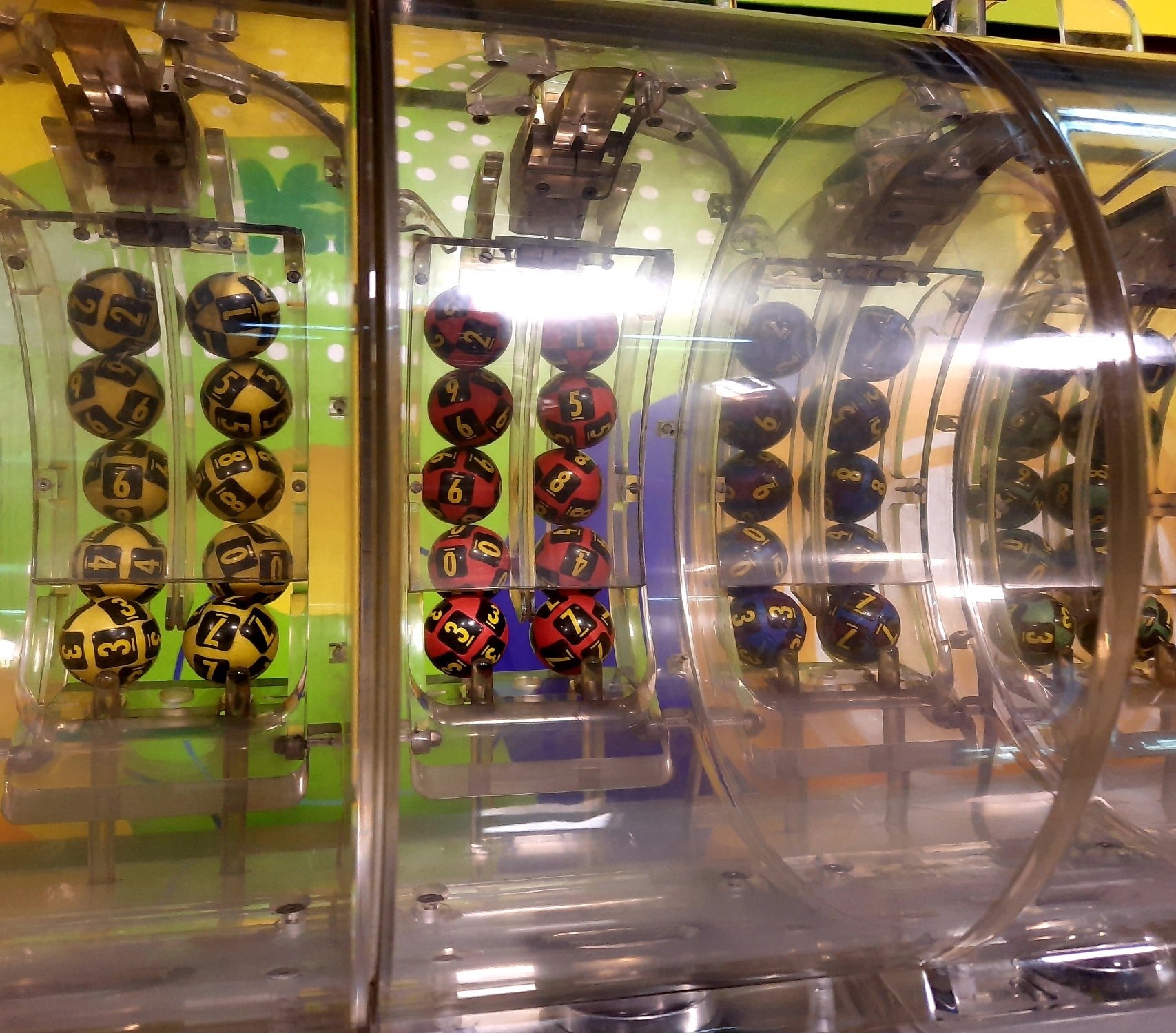 Extragere loto 11 februarie. Fondul de câştiguri, suplimentat cu 300.000 de lei, după ce a fost câștigat marele premiu la Loto 6 din 49