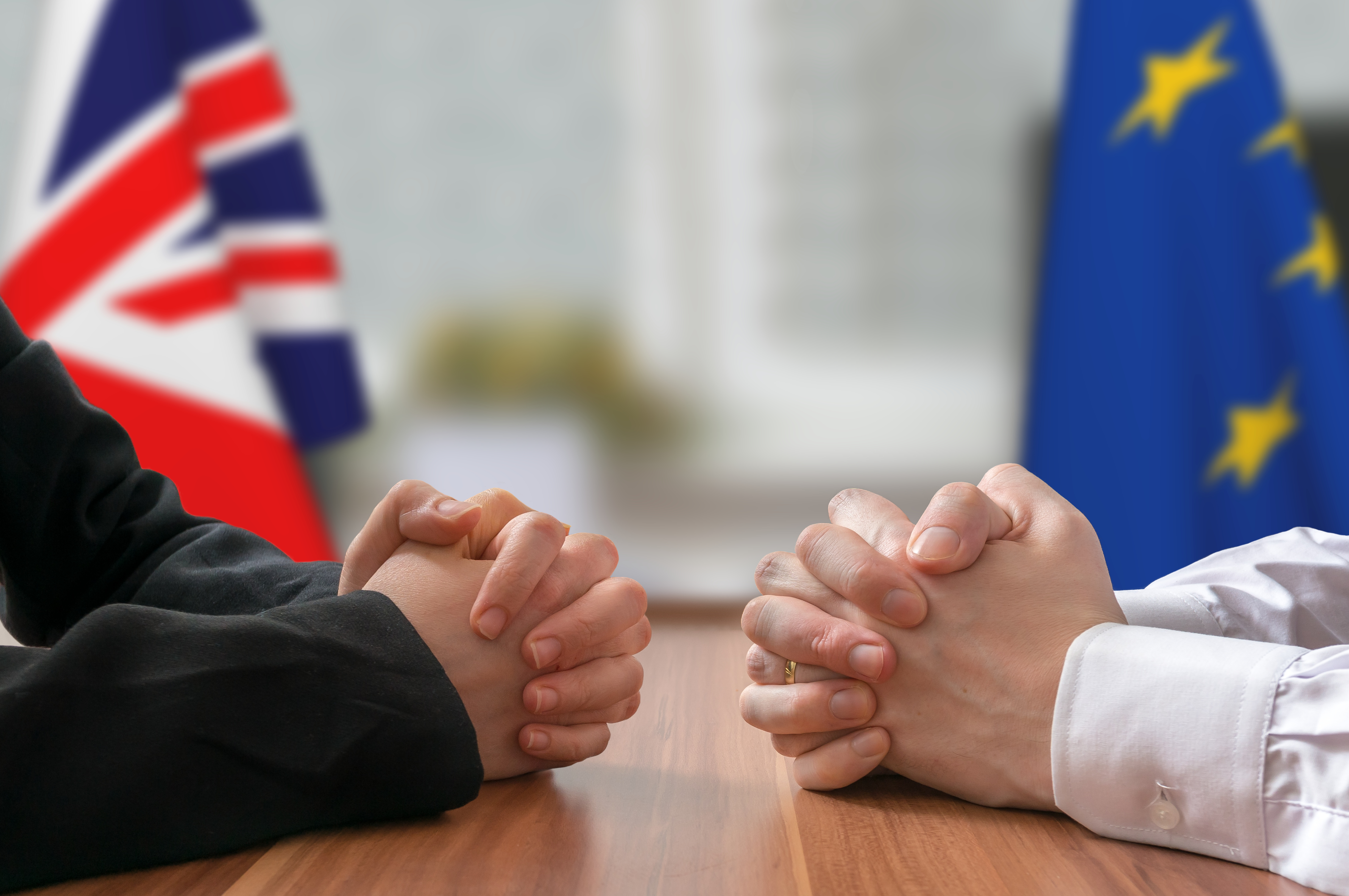 UE şi Marea Britanie vor continua negocierile pentru soluţionarea problemelor din Irlanda de Nord