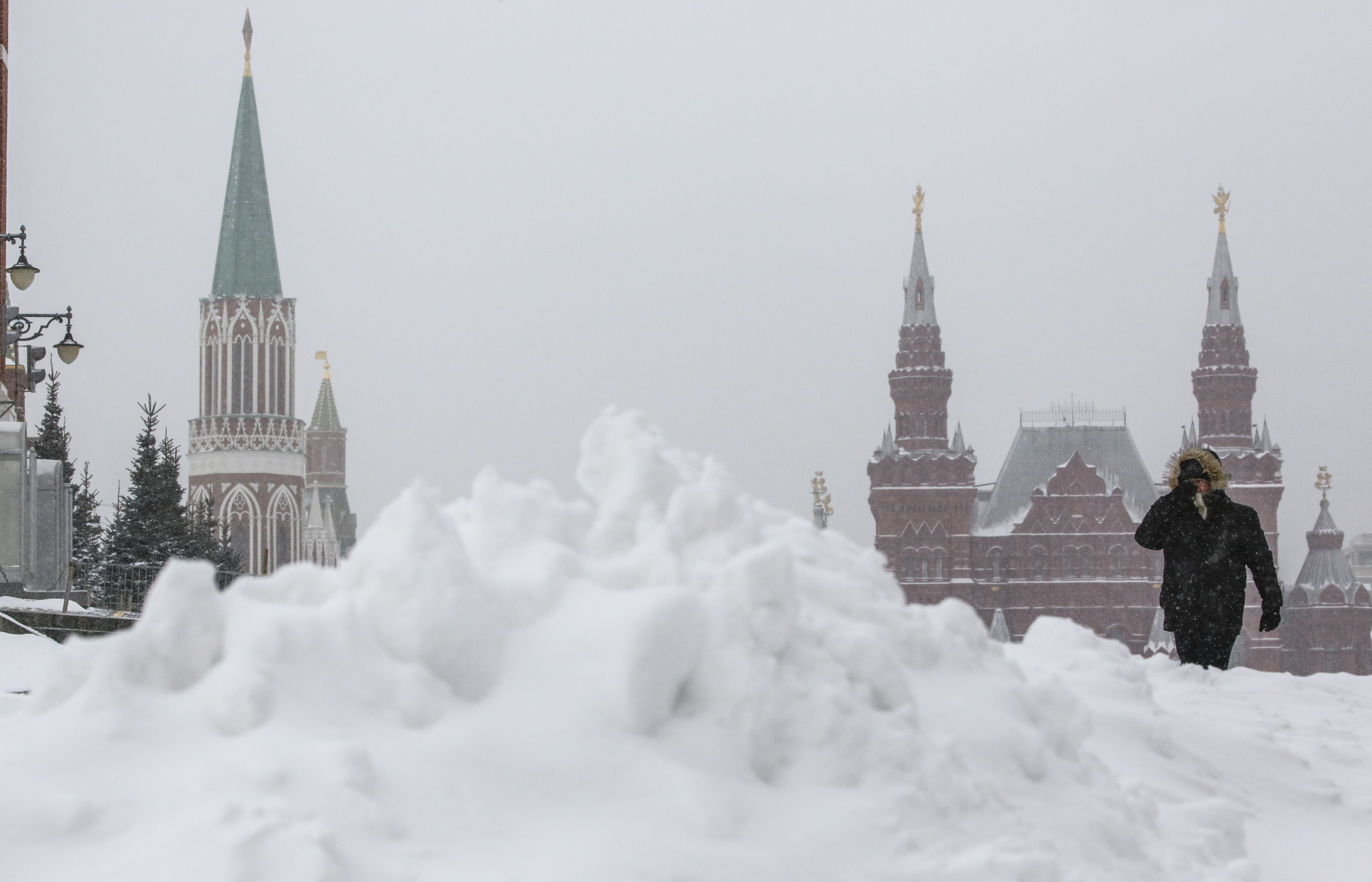 Meteorologii ruși: Moscova a fost îngropată în zăpadă după o ninsoare apocaliptică