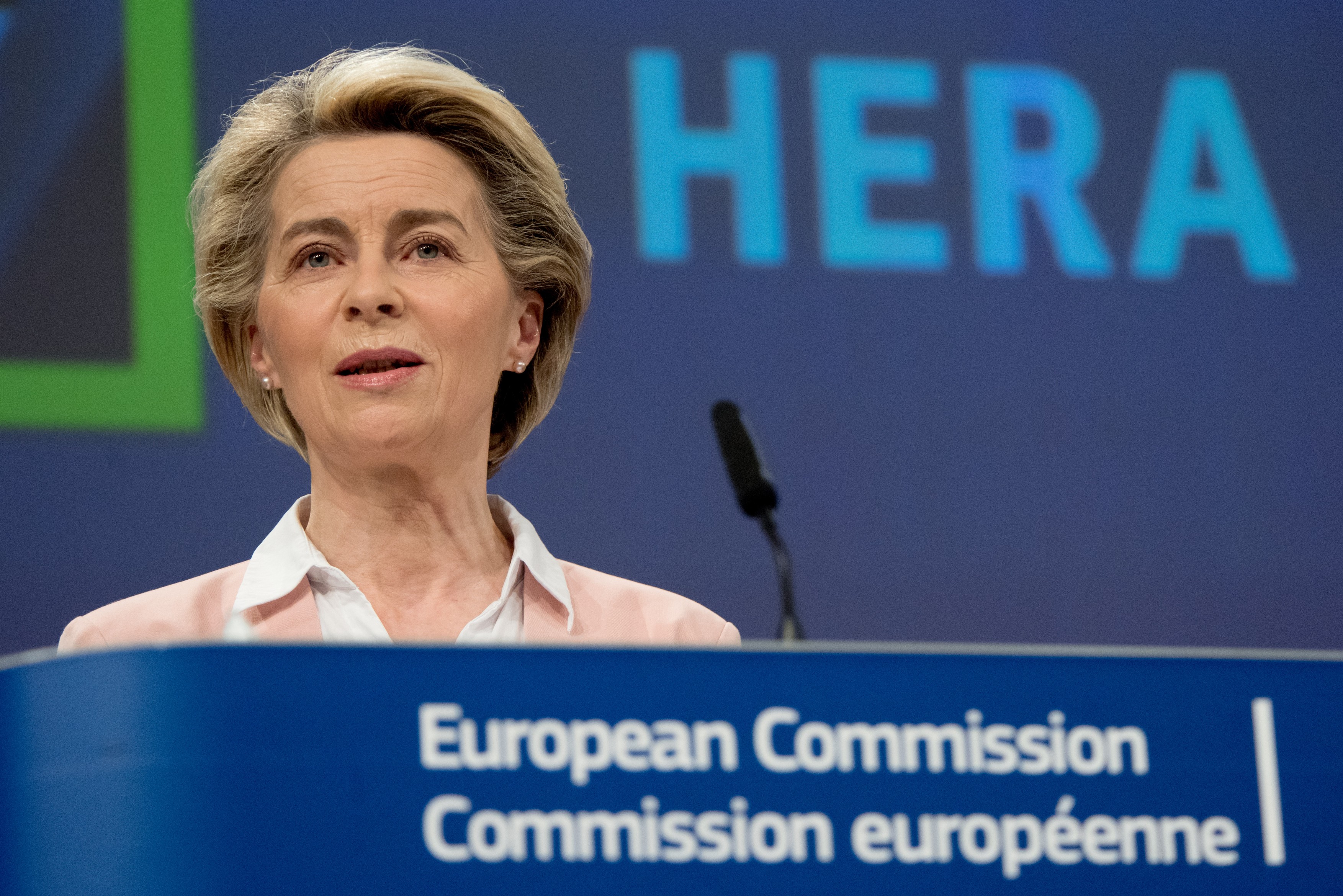 Ursula von der Leyen: „Aş face vaccinul AstraZeneca fără să mă gândesc de două ori”. În Germania rămân doze nefolosite