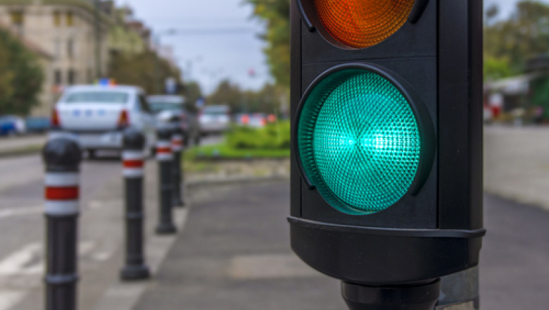 Plan ambițios pentru traficul din Capitală. Primăria vrea semafoare cu Inteligență Artificială