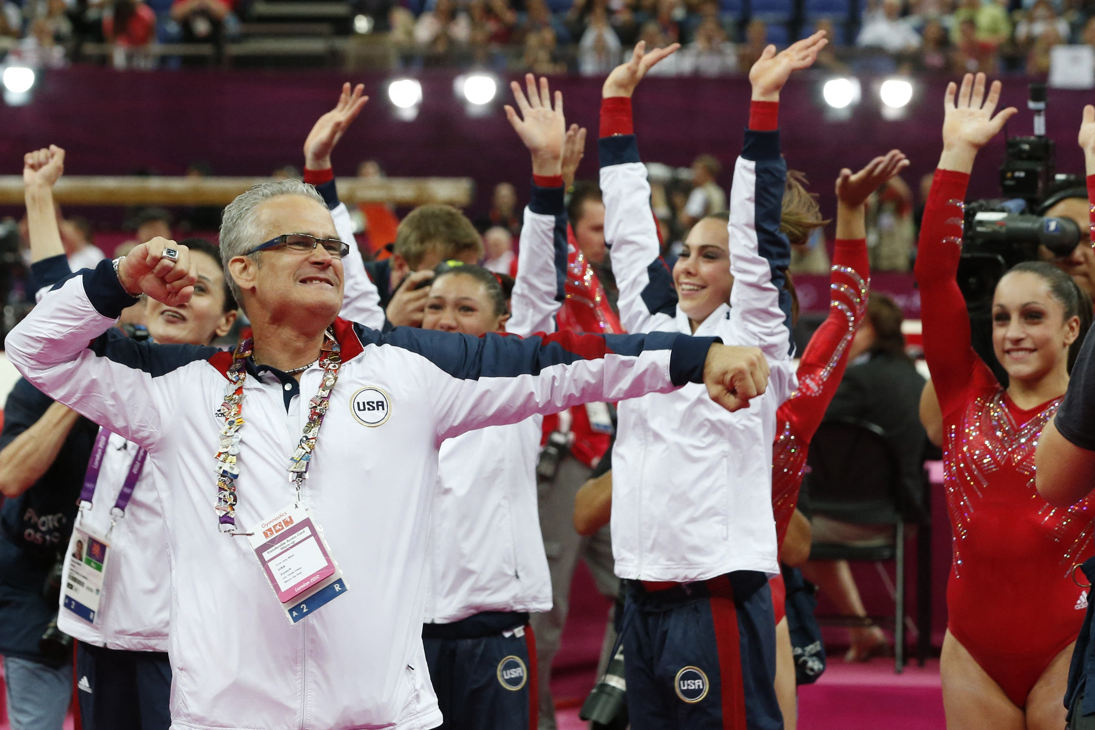Fostul antrenor al lotului olimpic de gimnastică al SUA, judecat pentru abuzuri sexuale, a fost găsit mort