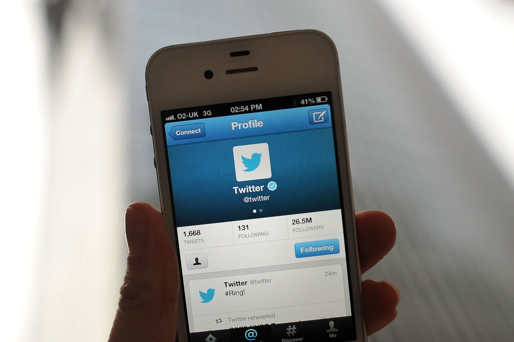Moscova acuză Twitter de „dictatură digitală” după blocarea unor conturi legate de Rusia