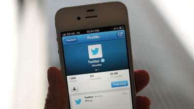 profil de twitter pe telefonul mobil