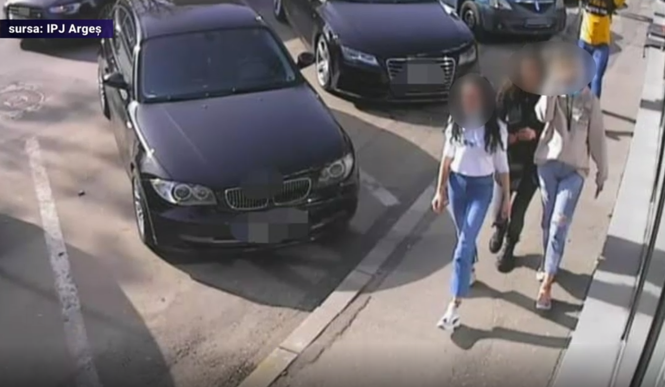 3 tinere din Pitești au dat înapoi 13.000 de euro, după ce imaginile cu ele au devenit virale